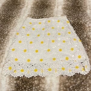 Miami daisy skirt size small